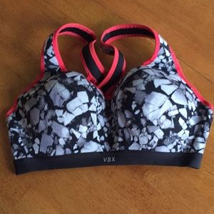 VICTORIA SECRET PADDED SPORTS BRA